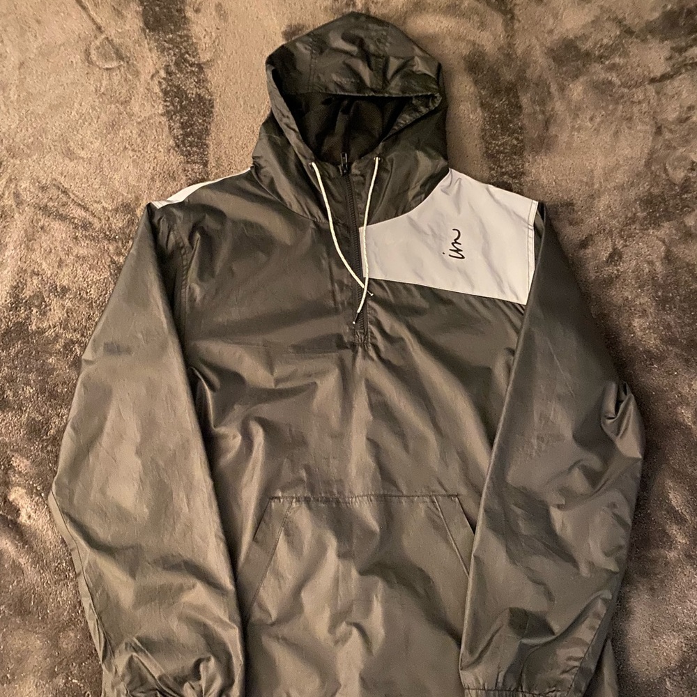 Imperial motion windbreaker